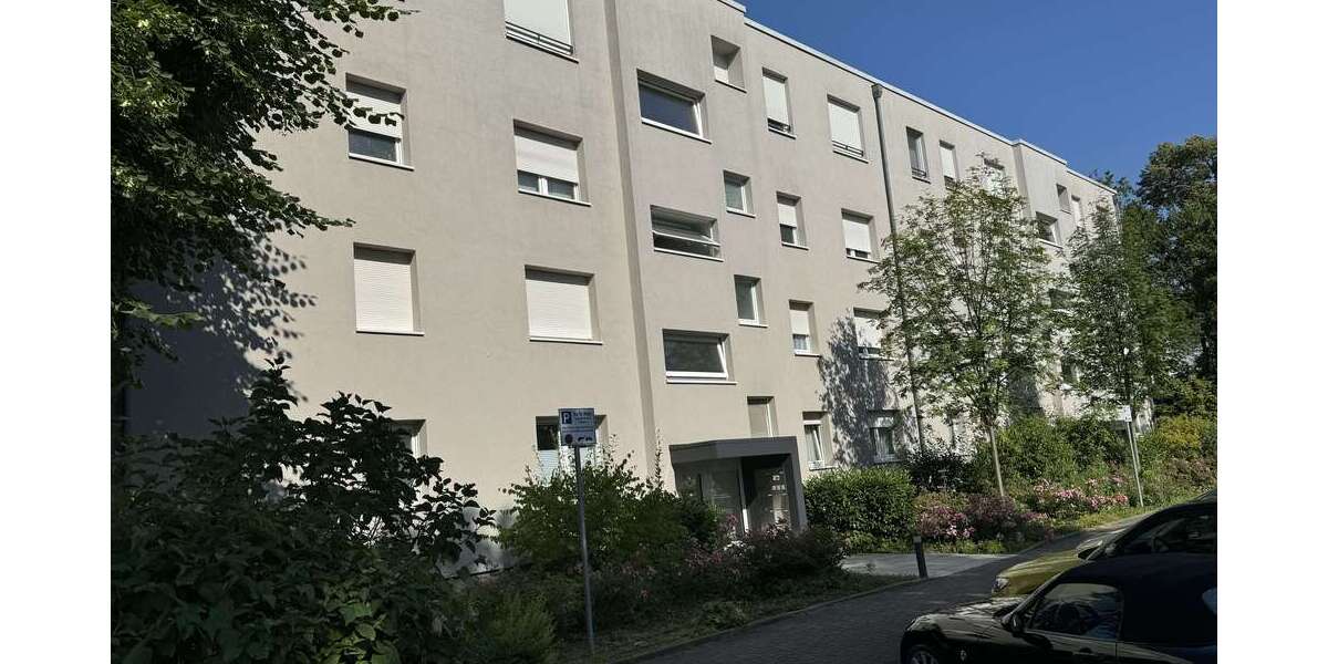 Etagenwohnung Wiesbaden Biebrich - 3 Zimmer, 65 m&sup2;, 1.200&euro; | Angebot:25342850