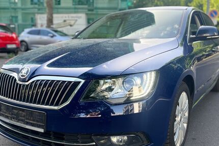 Skoda Superb 230.000 km 8.899 &euro; Wiesbaden 65203