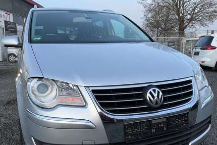 VW Touran 192.869 km 4.899 &euro; Mainz 55120