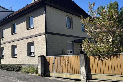 Haus Kelkheim - 17 Zimmer, 237 m&sup2;, 780.000&euro; | Angebot:26321534