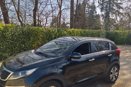 Kia Sportage 153.600 km 9.900 &euro; Kronberg 61476