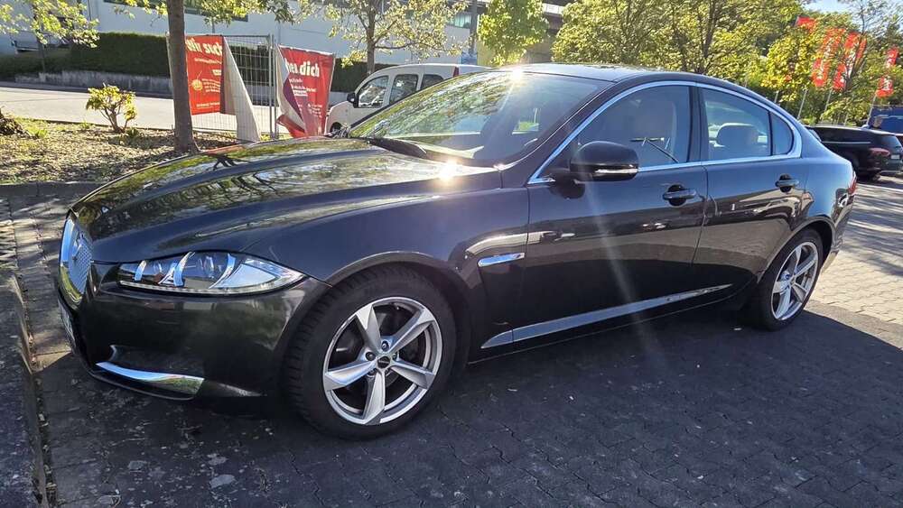 Jaguar XF 160.500 km 8.200 &euro; idstein 65510
