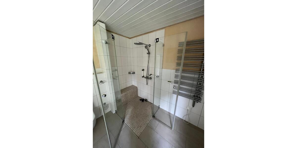 Doppelhaushälfte (Bungalow) m. Garten in Eppenhain zu vermieten. 5 zimmer