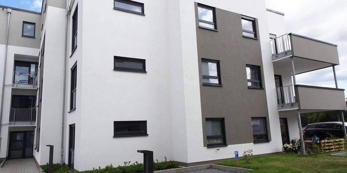 Terrassen-Wohnung im NEUBAU: 3 Zimmer + Einbauküche + Tageslichtbad + Gäste-WC + TG-Platz 3 zimmer