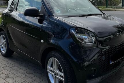 Smart ForTwo 36.400 km 9.500 &euro; Wiesbaden 65191