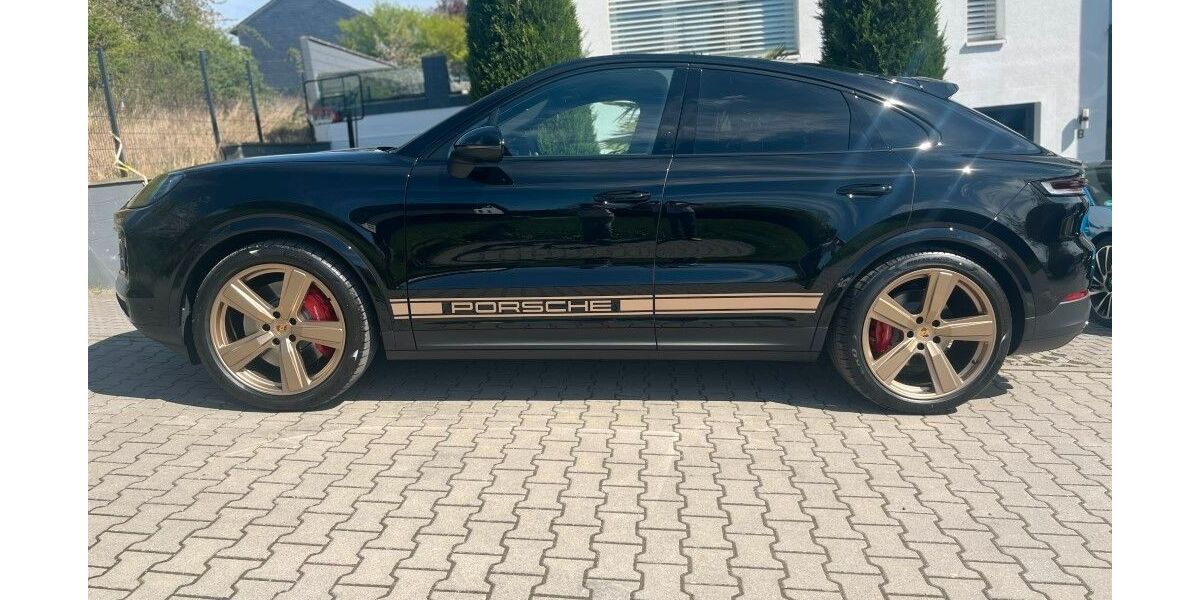 Porsche Cayenne 1.900 km 123.000 &euro; Mainz KAstel 55252