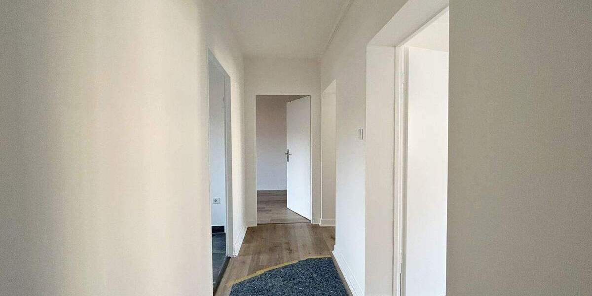 Etagenwohnung Hofheim - 3 Zimmer, 70 m&sup2;, 1.350&euro; | Angebot:25355815
