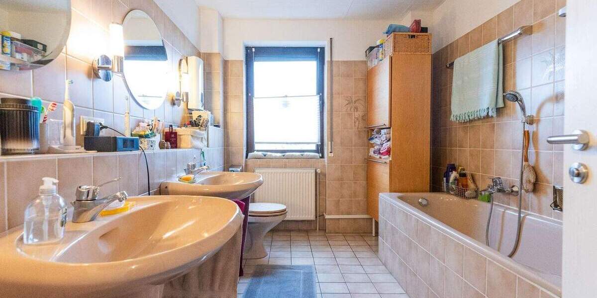 Etagenwohnung Bischofsheim - 5 Zimmer, 166 m&sup2;, 430.000&euro; | Angebot:24267748