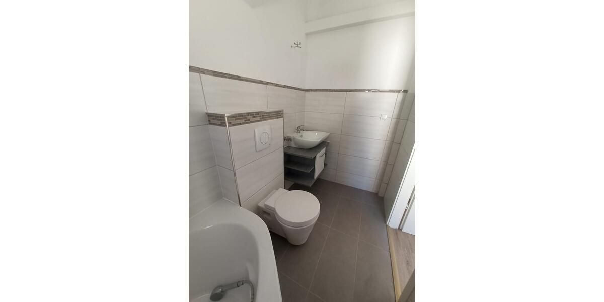 Mehrfamilienhaus, Wohnhaus Frankfurt am Main Schwanheim - 16 Zimmer, 225 m&sup2;, 890.000&euro; | Angebot:26497961