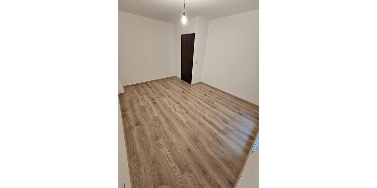Etagenwohnung Wiesbaden Nordost - 2 Zimmer, 75 m&sup2;, 1.400&euro; | Angebot:24550310