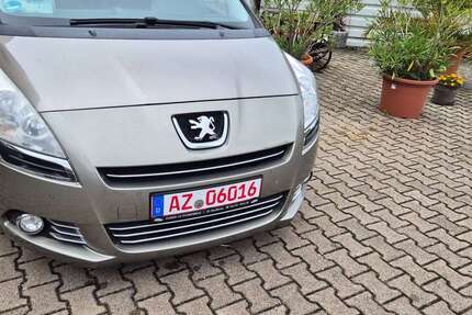 Peugeot 5008 212.840 km 4.990 € Udenheim 55288