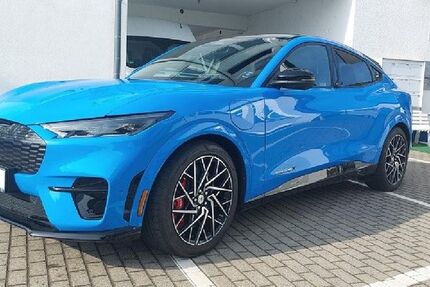 Ford Mustang Mach-E 9.855 km 40.990 &euro; Rüsselsheim 65428