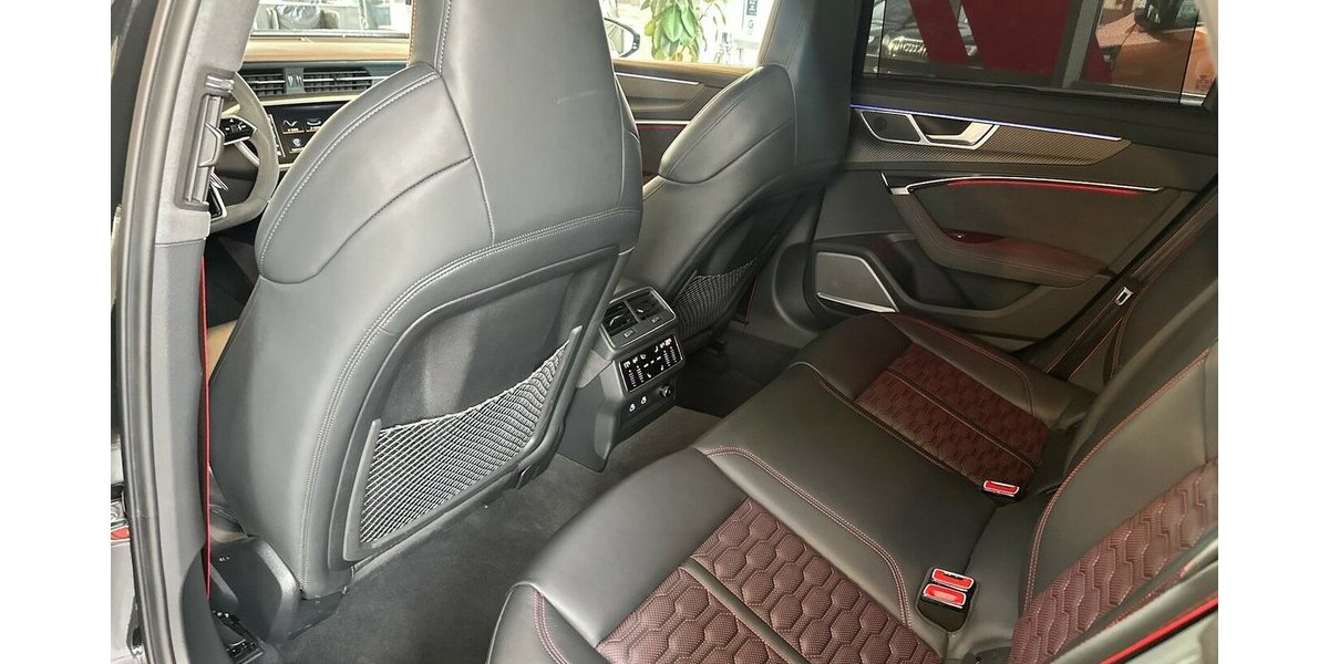 Audi RS6 quattro performance |B&O Advanced|Carbon| 24.976 km 133.999 &euro; Mainz-Kostheim 55246