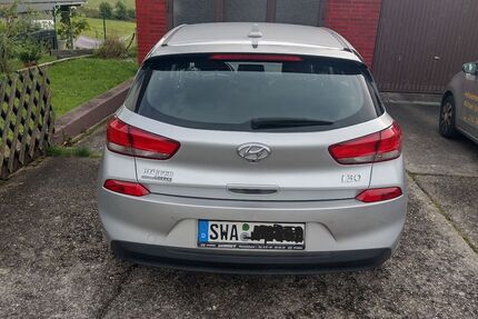 Hyundai i30 110.100 km 9.500 &euro; Taunusstein 65232