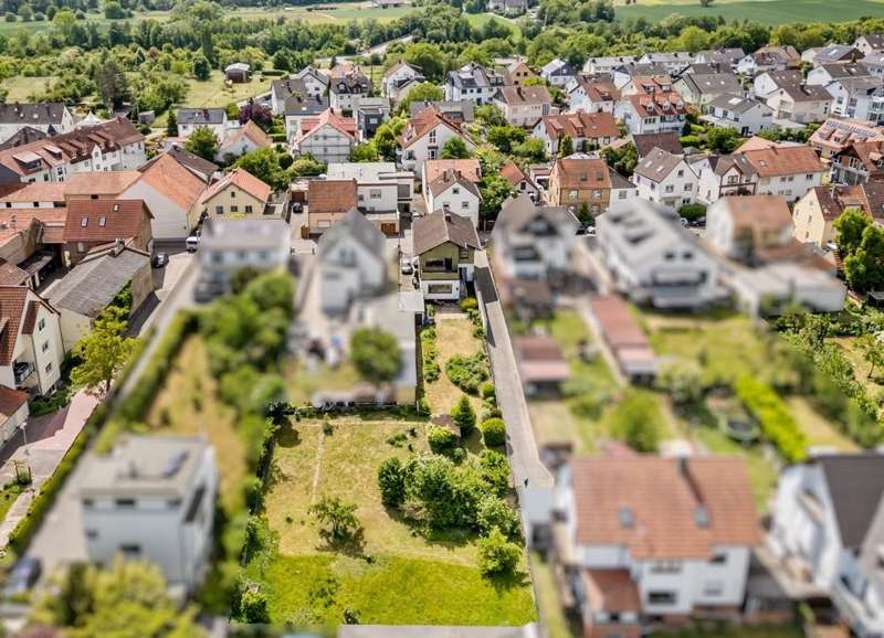 Haus zum Kaufen in Wiesbaden 750.000 € 185 m² 6 zimmer