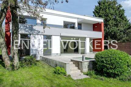 Haus Kronberg im Taunus - 7 Zimmer, 258 m&sup2;, 1.700.000&euro; | Angebot:27334203