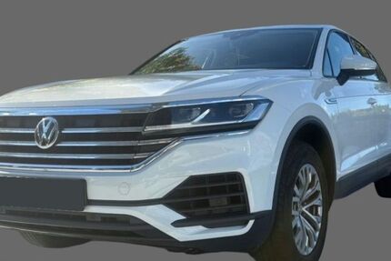 VW Touareg 60.457 km 35.444 € Kronberg 61476