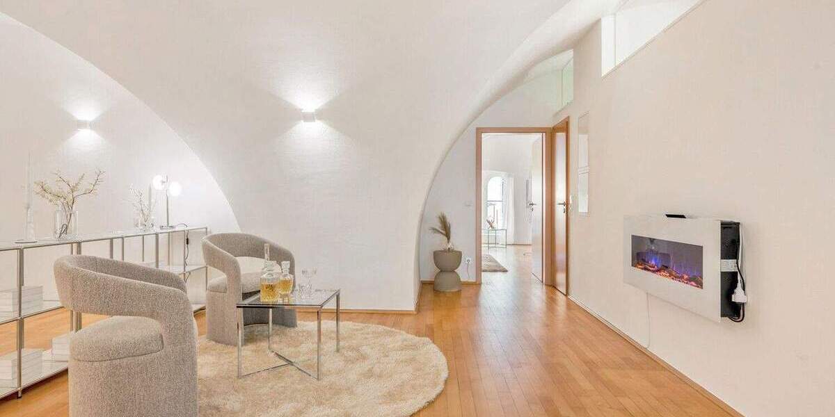 Etagenwohnung Mainz Altstadt - 2 Zimmer, 119 m&sup2;, 549.000&euro; | Angebot:25742035