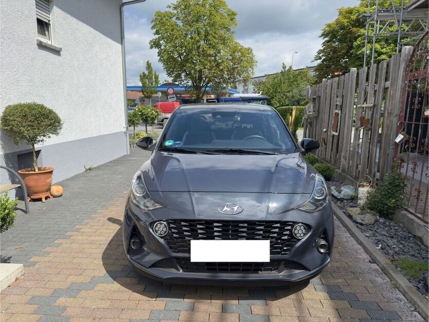 i10