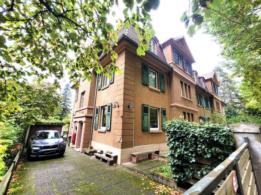 frisch renoviert, große helle Wohnung in Mainzer Altbau 4 zimmer