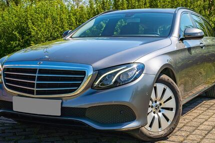 Mercedes-Benz E 220 268.000 km 12.900 &euro; Oestrich-Winkel 65375