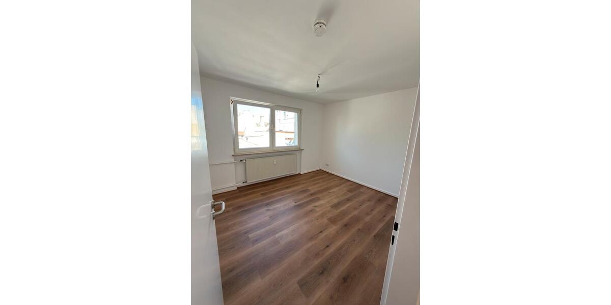 Etagenwohnung Wiesbaden Mainz-Amöneburg - 2 Zimmer, 47 m&sup2;, 990&euro; | Angebot:26323162