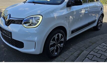 Renault Twingo 48.935 km 10.945 &euro; Schwalbach/Taunus 65824