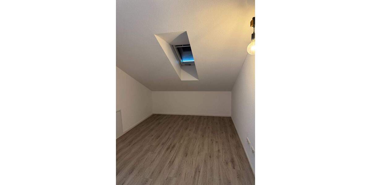 Etagenwohnung Mainz Mombach - 4 Zimmer, 135 m&sup2;, 610.000&euro; | Angebot:25796470