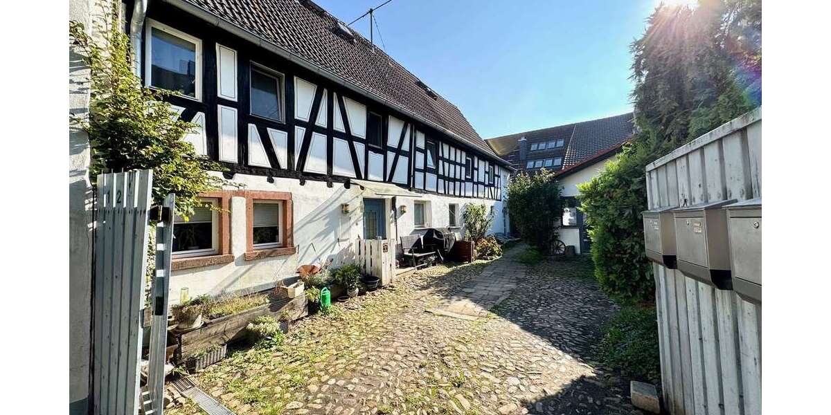 Einfamilienhaus Hattersheim - Eddersheim am Main Eddersheim am Main - 15 Zimmer, 395 m&sup2;, 798.000&euro; | Angebot:23254982