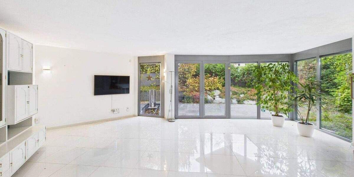 Etagenwohnung Mainz Hechtsheim - 3 Zimmer, 153 m&sup2;, 2.745&euro; | Angebot:24794494