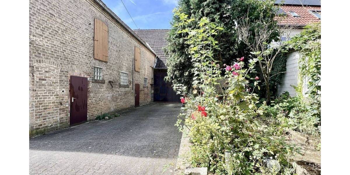 Einfamilienhaus Wiesbaden Erbenheim - 7 Zimmer, 158 m&sup2;, 627.000&euro; | Angebot:26361277