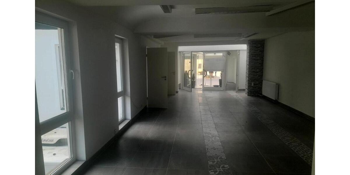 Erdgeschoßwohnung Kriftel - 3 Zimmer, 118 m&sup2;, 1.250&euro; | Angebot:25512381