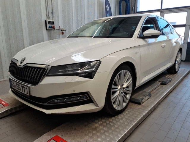 Skoda Superb 244.401 km 16.750 &euro; Budenheim 55257