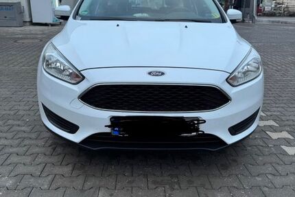 Ford Focus 112.700 km 6.299 &euro; Hünstetten 65510