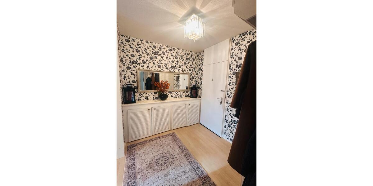 Helle 4-Zimmer-Wohnung mit Balkon und Einbauküche in Taunusstein 4 zimmer