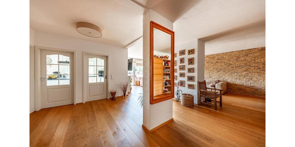 Etagenwohnung Bad Soden am Taunus - 3 Zimmer, 125 m&sup2;, 650.000&euro; | Angebot:26340958