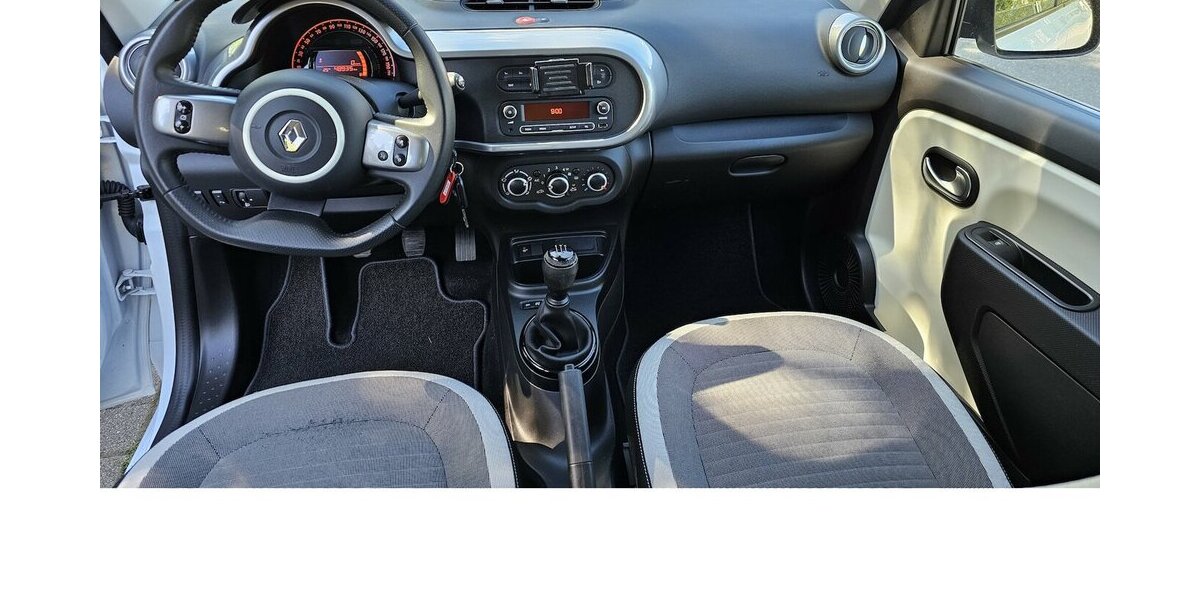 Renault Twingo Zen 48.935 km 10.945 &euro; Schwalbach/Taunus 65824