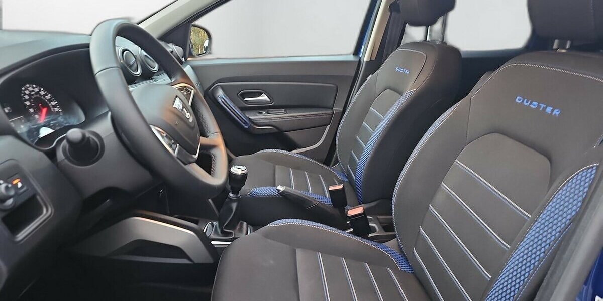 Dacia Duster II Celebration+Insp+TÜV+NEU 27.276 km 16.990 € Schwalbach/Taunus 65824