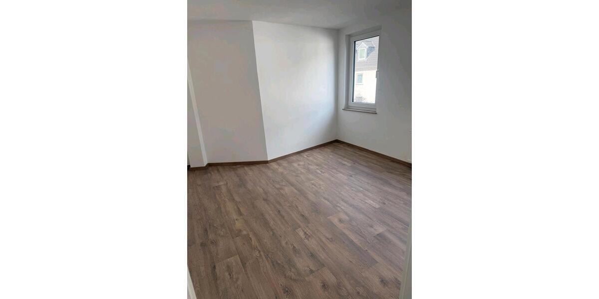 Etagenwohnung Ingelheim am Rhein - 3 Zimmer, 93 m&sup2;, 1.400&euro; | Angebot:25261110