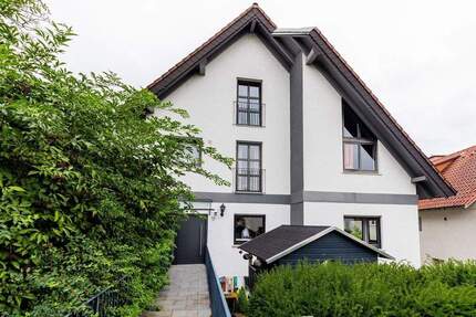 Haus Bischofsheim - 8 Zimmer, 695.000&euro; | Angebot:24966393