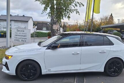 Opel Astra 25.990 km 29.988 &euro; Taunusstein 65232