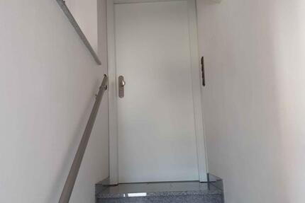 3-Zimmer-Dachgeschoss-Wohnung zimmer