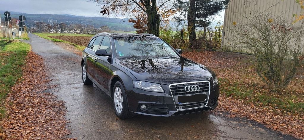 Audi A4 297.000 km 5.900 &euro; Waldems 65529