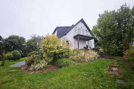 Haus zum Mieten in Bad Soden am Taunus 3.950 € 266 m² 6 zimmer