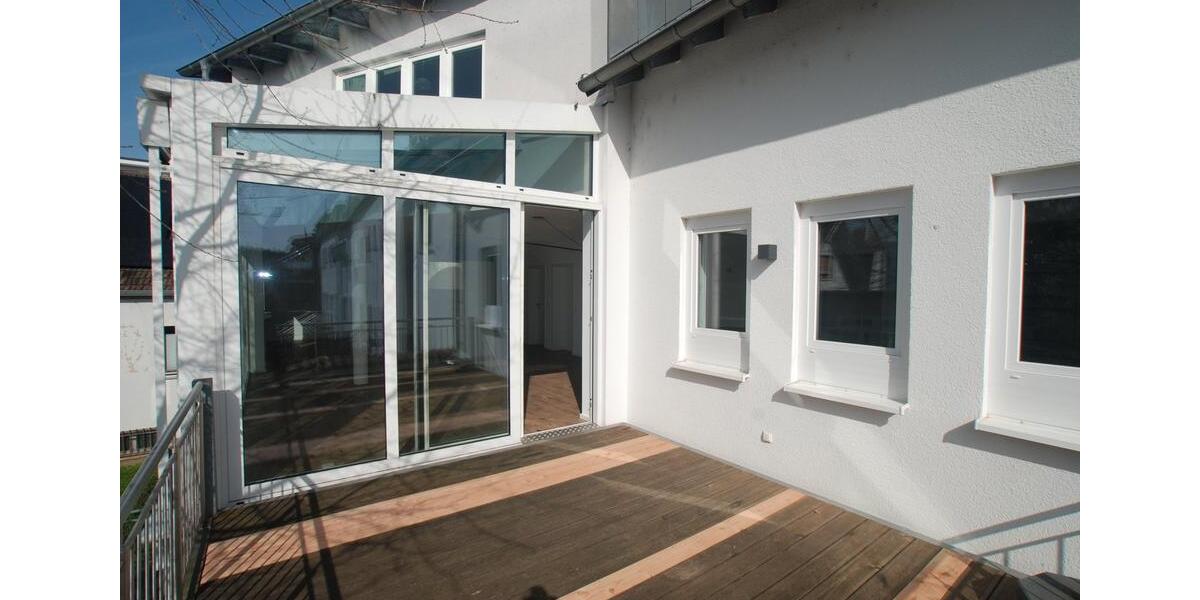 Etagenwohnung Mainz Laubenheim - 4 Zimmer, 136 m&sup2;, 1.995&euro; | Angebot:26519537