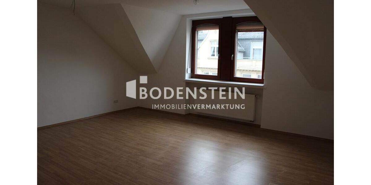 Dachgeschoßwohnung Wiesbaden - 2 Zimmer, 76 m&sup2;, 800&euro; | Angebot:26321652