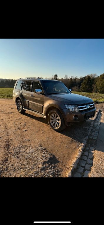 Mitsubishi Pajero 177.000 km 7.999 € Taunusstein 65232
