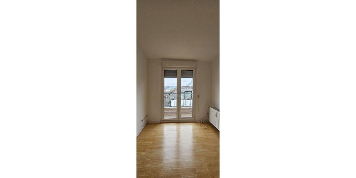 Etagenwohnung Wiesbaden Südost - 4 Zimmer, 105 m&sup2;, 1.500&euro; | Angebot:25379345