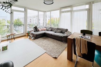 Frankfurt-Riedberg: Gut geschnittene 2-Zimmer-Wohnung mit großem Balkon!