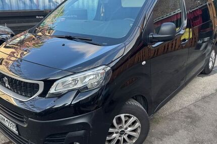 Peugeot Traveller